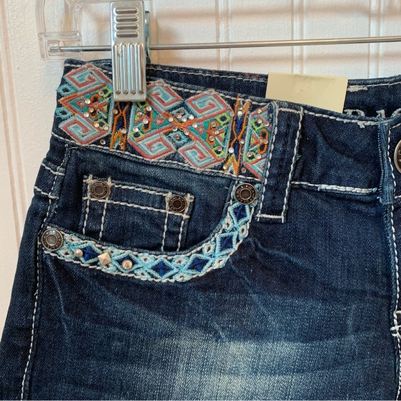 *NWT* Grace in LA Denim Shorts - Picture 2 of 10